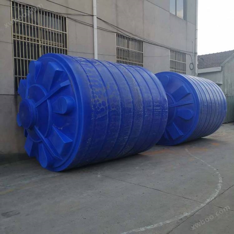 厂家批发塑料水塔pe水箱5吨化工减水剂储罐10吨农场大棚水肥一体化施肥灌溉桶